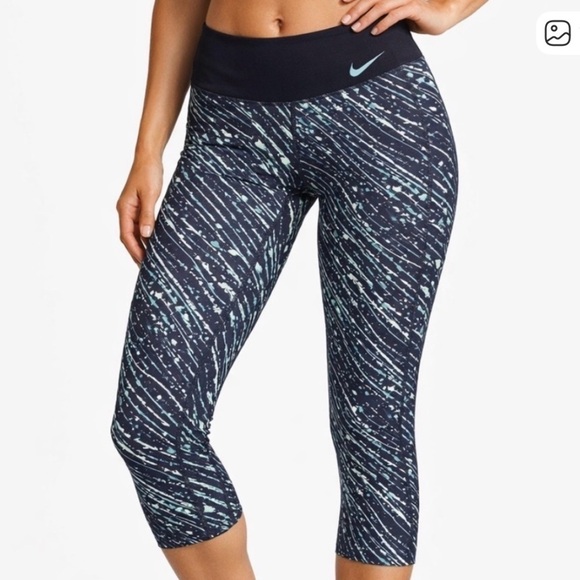 Nike Pants - NIKE leggings Women's Dri-FitPower Printed Training capris, size XS
